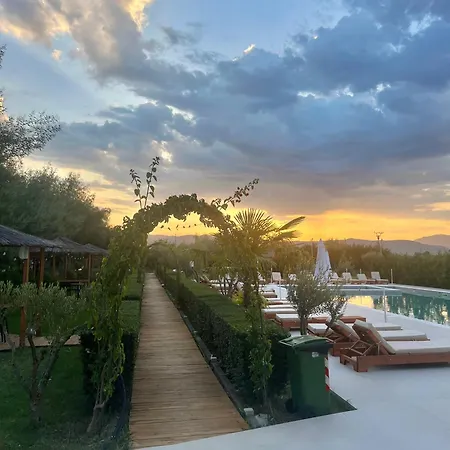 Paradise Laguna Vain מלון Lezhë
