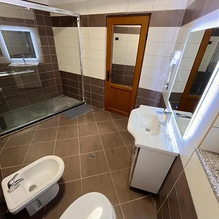 Paradise Laguna Vain Ξενοδοχείο *