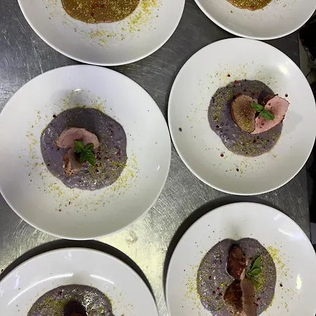 Paradise Laguna Vain *