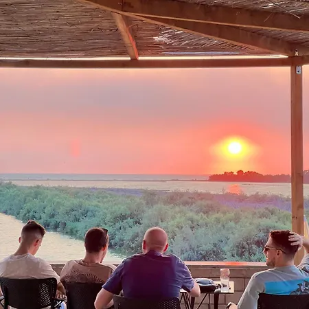 Paradise Laguna Vain Αλέσιον