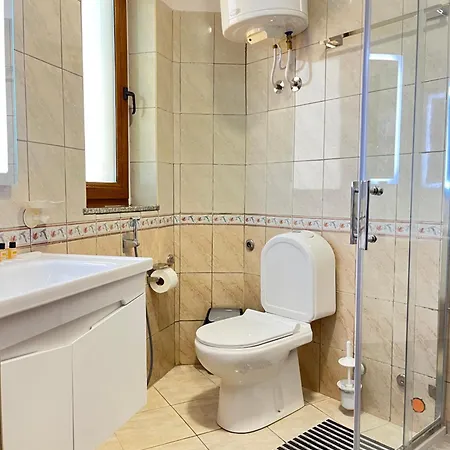 Paradise Laguna Vain * Αλέσιον