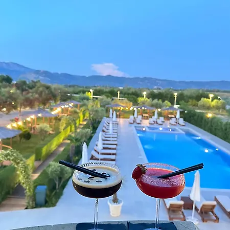 Paradise Laguna Vain *