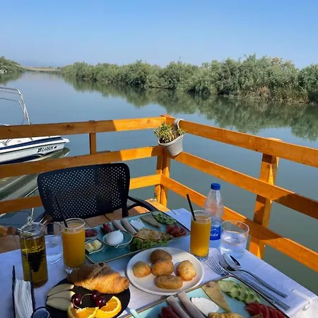 Paradise Laguna Vain *