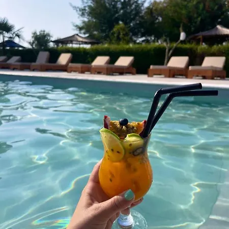 Szálloda Paradise Laguna Vain