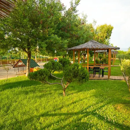 Paradise Laguna Vain Hotel Lezhe