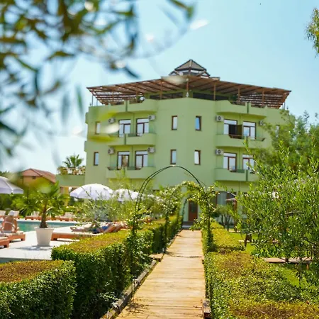 Hotel Paradise Laguna Vain Lezhe