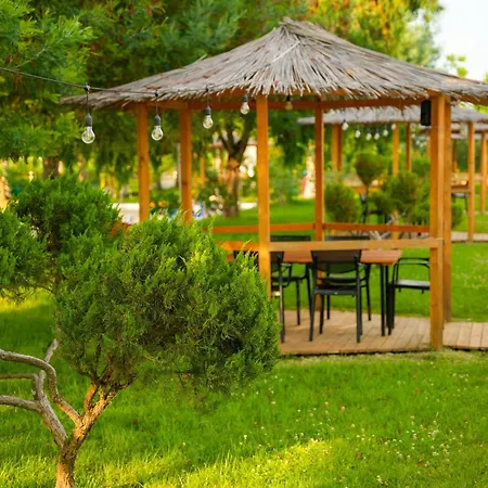 Paradise Laguna Vain Lezhë