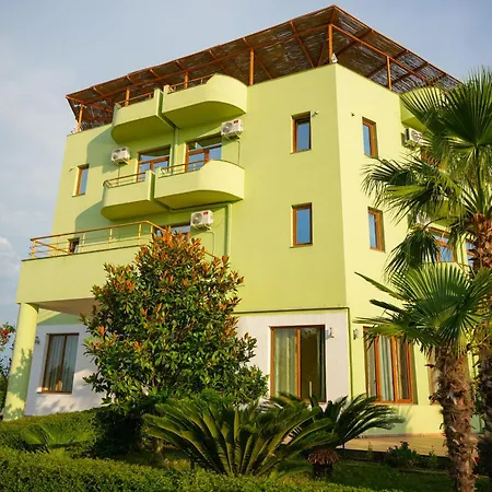 Hotel Paradise Laguna Vain *