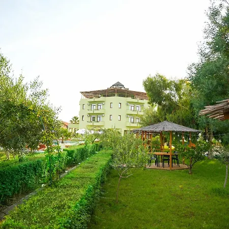 Hotel Paradise Laguna Vain Lezhe