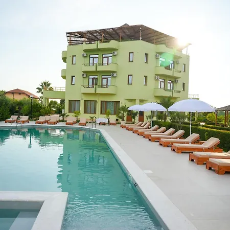 Paradise Laguna Vain Hotel
