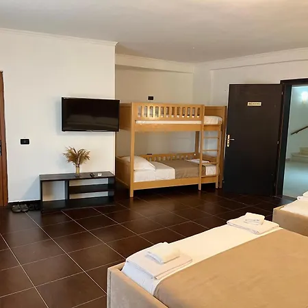 Paradise Laguna Vain Hotel *