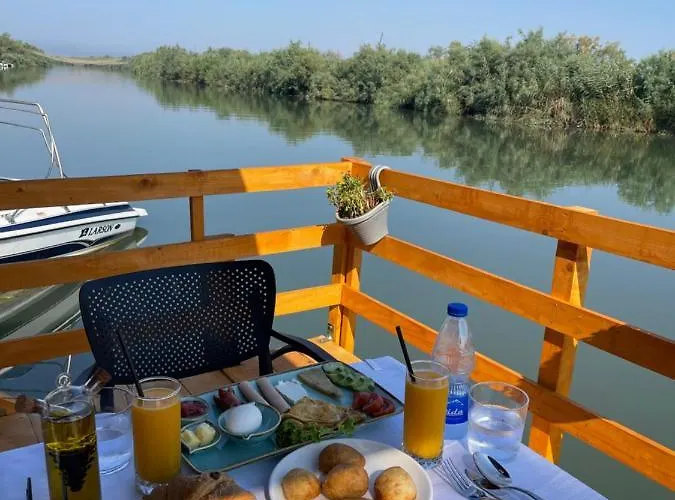 Paradise Laguna Vain *