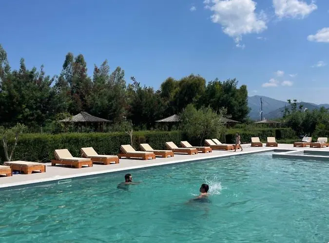 Paradise Laguna Vain * Lezhë