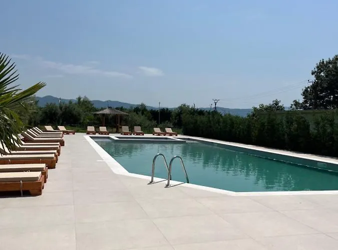 Paradise Laguna Vain Hotel