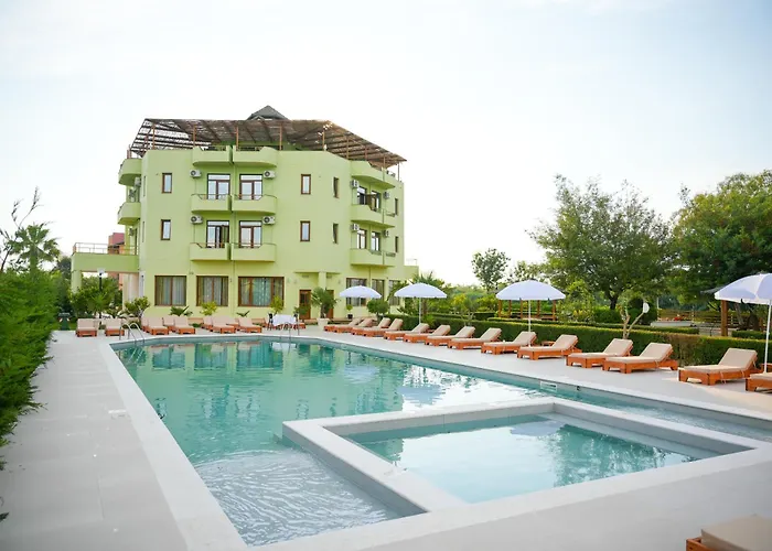 Paradise Laguna Vain