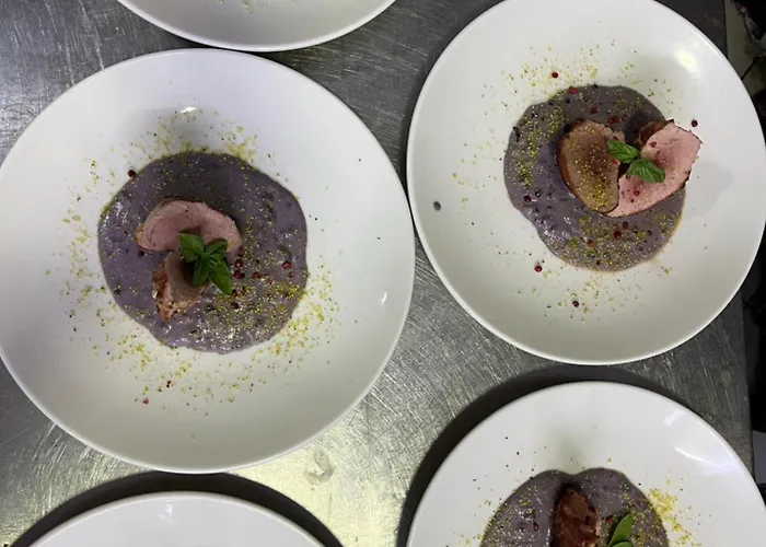 Paradise Laguna Vain *