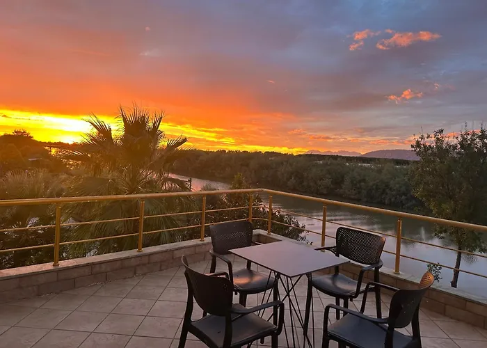 Paradise Laguna Vain