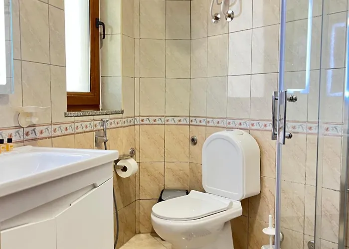 Paradise Laguna Vain * Lezhë