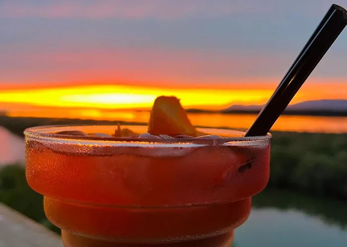 Hotel Paradise Laguna Vain