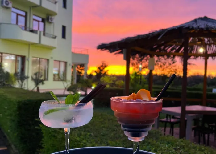 Paradise Laguna Vain Hotel *