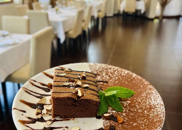 Paradise Laguna Vain ホテル Lezhë